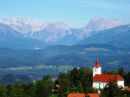 Jurij-Vega-Land-view