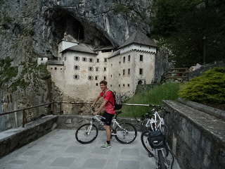 Predjama-castle